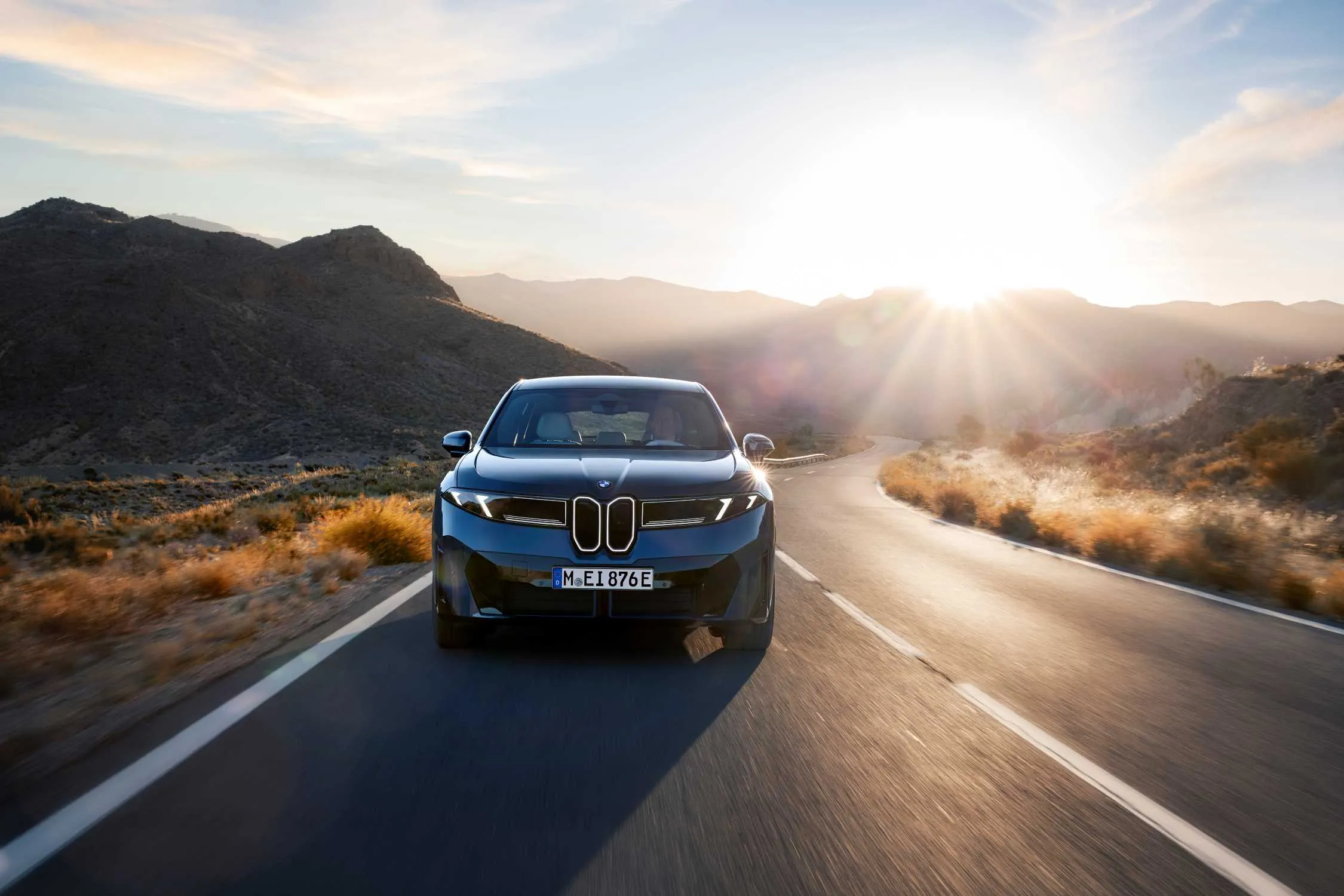 BMW iX3 외관
