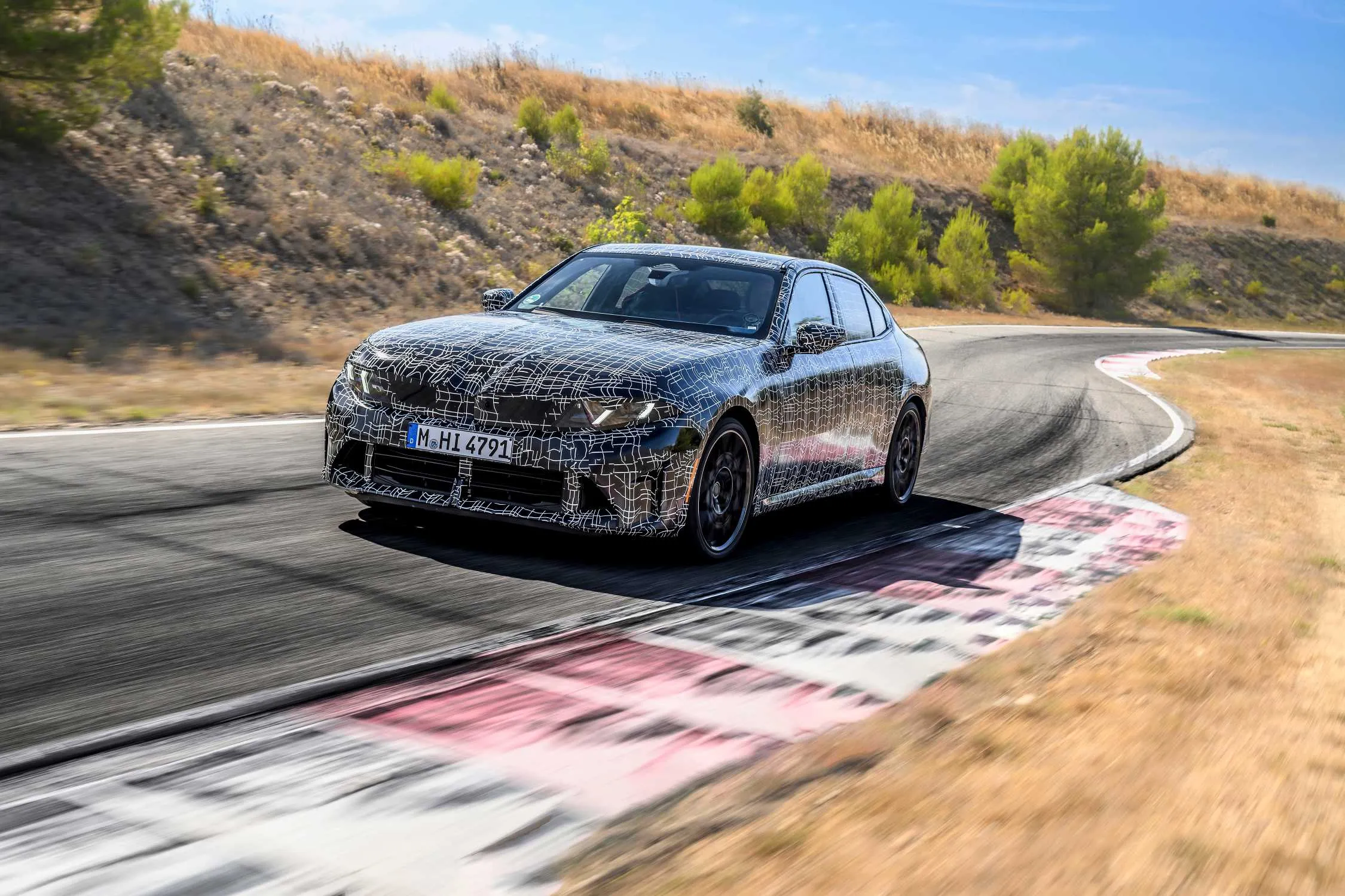 BMW 신형 3시리즈 주행